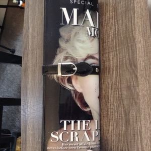 Marilyn Monroe Magazine Clutch Purse with Chain